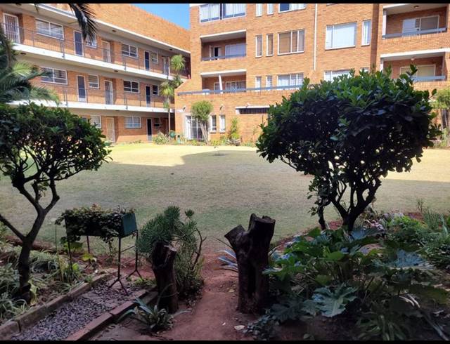 2 BEDROOM PROPERTY TO RENT IN MALVERN EAST